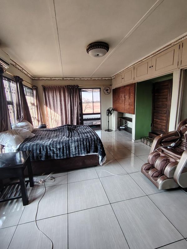 4 Bedroom Property for Sale in Vaalpark Free State